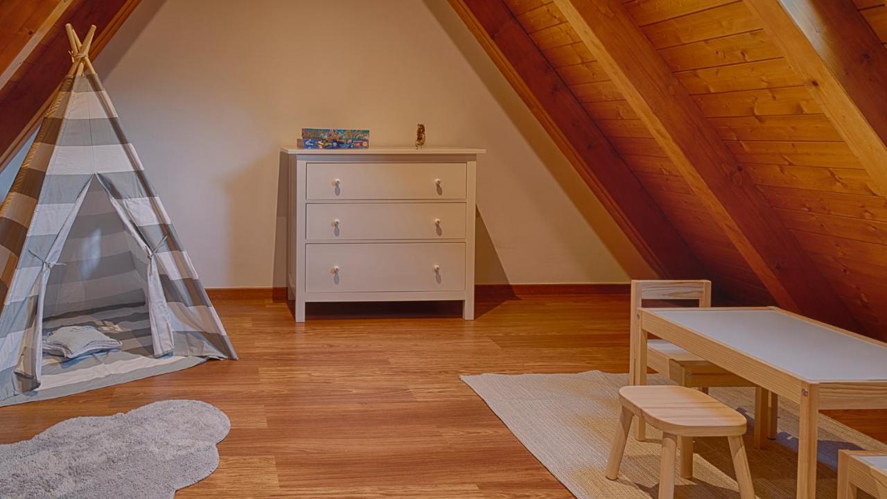 Saplan Real Estate Saubaga Apartment บอสซอสต์ ภายนอก รูปภาพ
